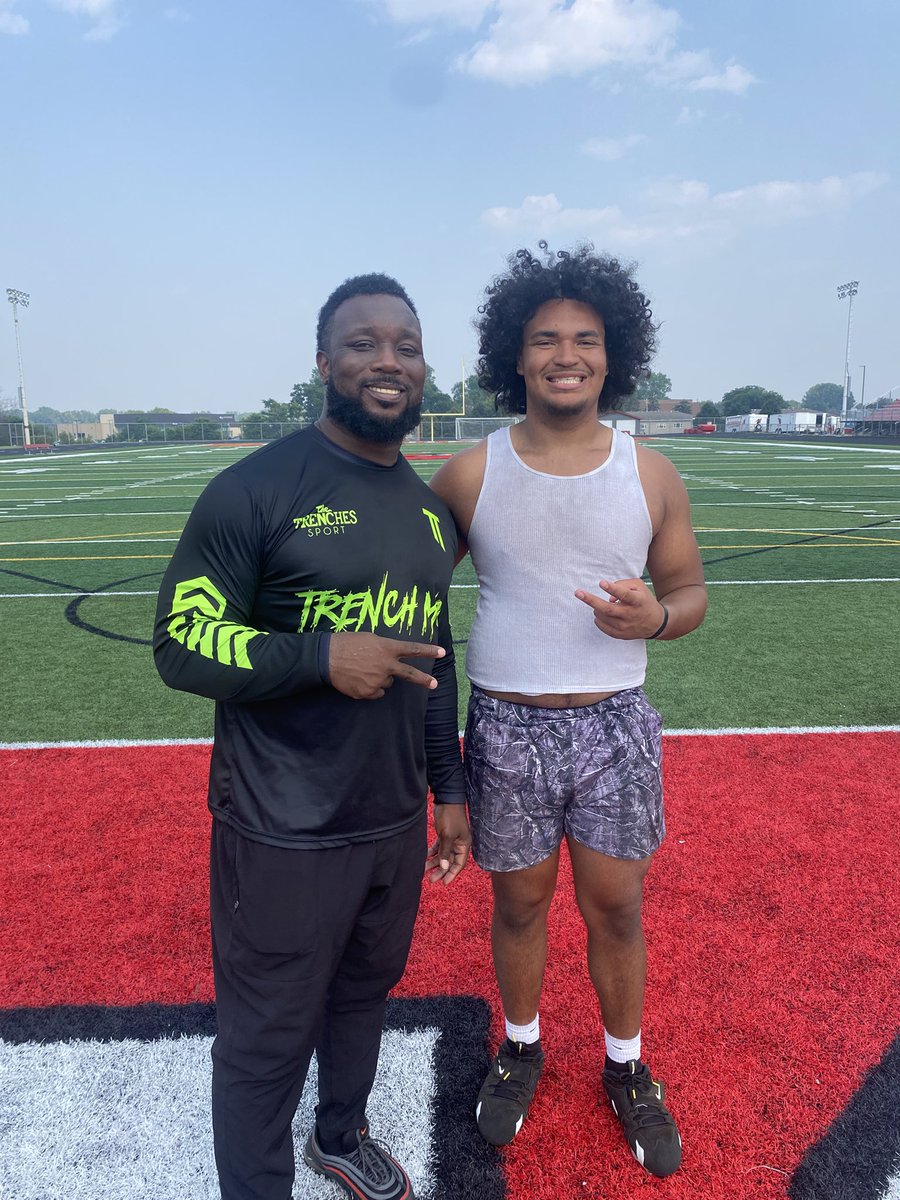 Zivad Robinson (@bigzivad) on Twitter photo Had a great time getting work in with <a href="/JuliusTrenches/">Julius Williams</a> today! Learned a lot and got good reps in with great coaching. Had a great time getting work in with <a href="/JuliusTrenches/">Julius Williams</a> today! Learned a lot and got good reps in with great coaching.