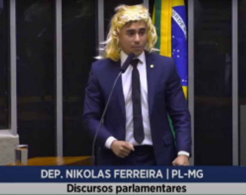 Nikolas Ferreira não comemorou o Brasil saindo do Mapa da Fome.
Mas aplaudiu quando Trump meteu 50% de tarifa no nosso país.

O nome disso? Traição à pátria com roupa de patriota.
A história vai lembrar quem era verde-amarelo só na camisa.

📢 IMPUNIDADE NÃO PASSARÁ
🇧🇷 EU DEFENDO