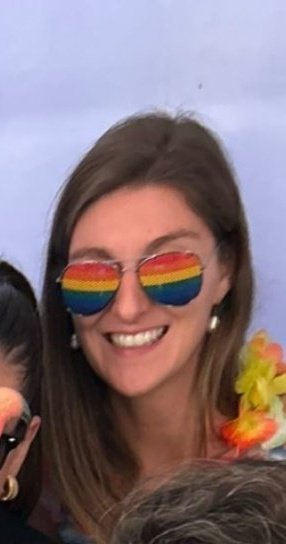 não aguento que qualquer oportunidade que a anne tem de colocar um 🌈 em algo ela coloca