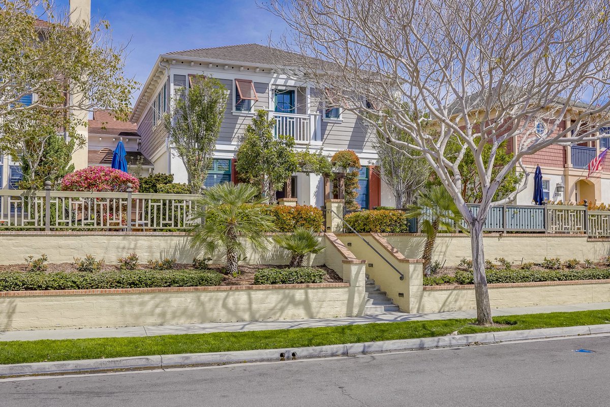 jeffcaughrenRE's tweet photo. ✅ JUST SOLD: Sailhouse Corona Del Mar  3 + 2 + Den +/-  1883 sf Open Floor Plan • 6 Days on Market • Sold at Full Asking $2,575,000 • Repped the Buyer &amp; Seller • CAUGHREN 🦅GROUP 01936762 #realestate #realtor #Entrepreneur #NewportBeach #Sold #lifestyle #coronadelmar https://t.co/YvfO27JxD1