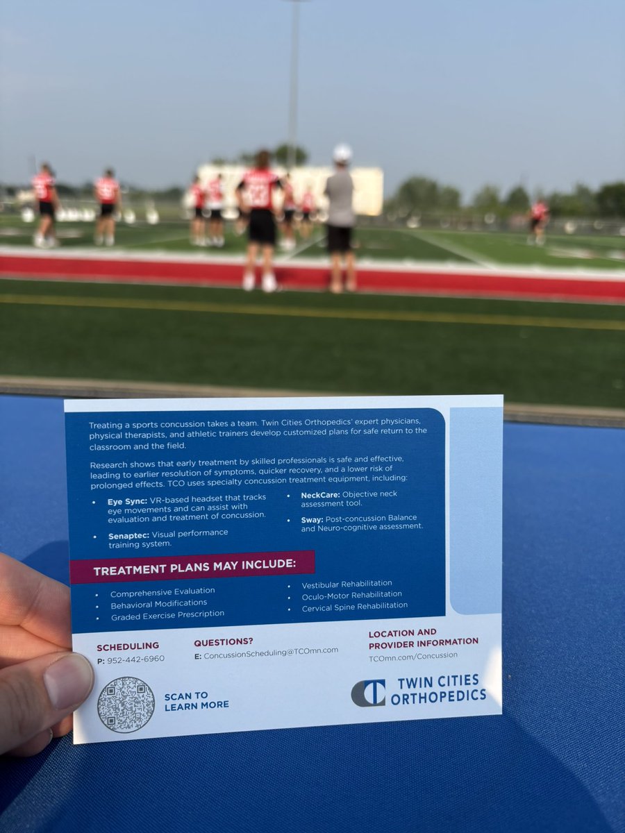 concussionspot's tweet photo. It’s great to be out at Lakeville North High School tonight for #momsnightout talking @twincitiesortho and #concussion. https://t.co/l9u5sayhCQ
