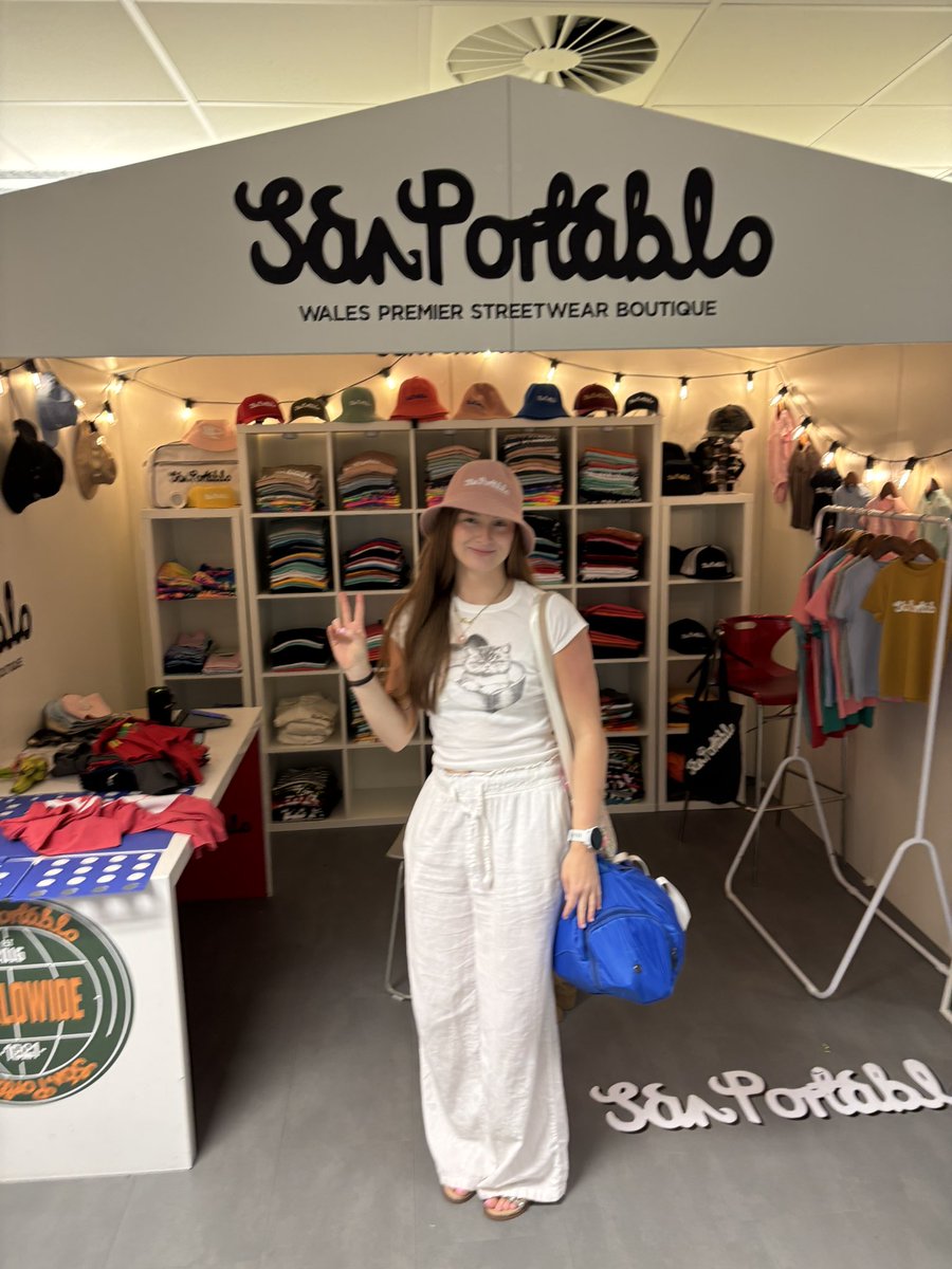 Grateful to all the Jet Setters 
That called to the 
San Portablo hut in 
Cardiff Airport this week..