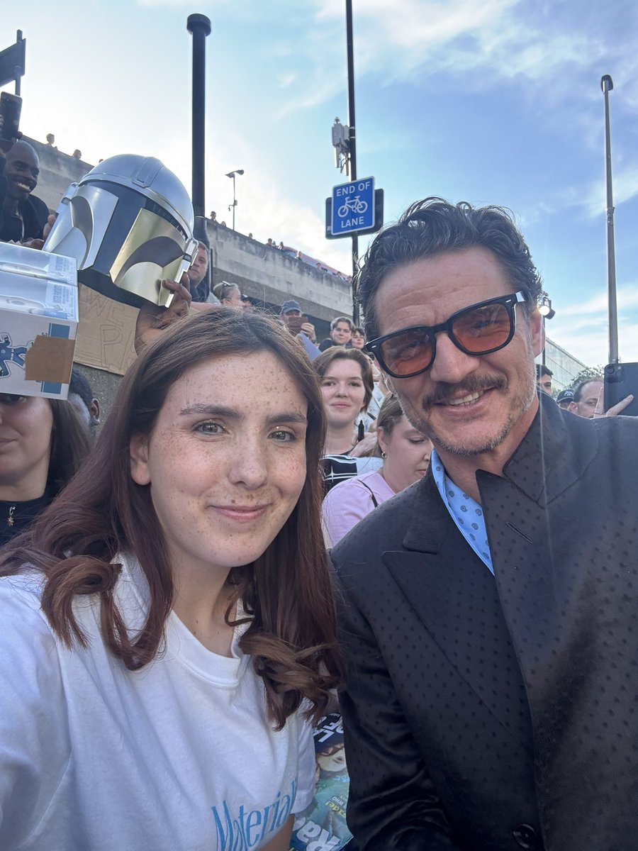 zoe ᖭི༏ᖫྀ tweet media