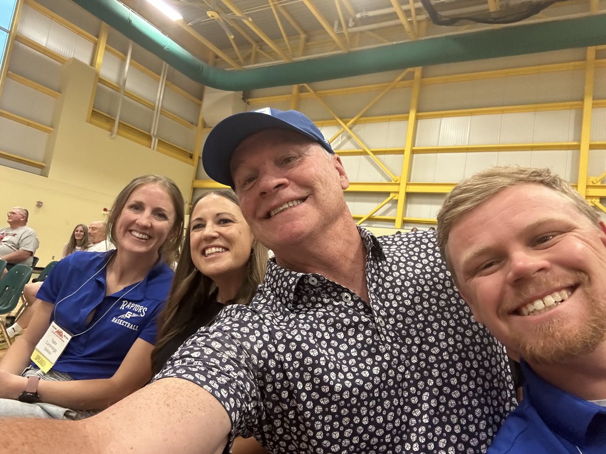 BozemanAD8R's tweet photo. Supporting each other at Montana Coaches Association Awards luncheon.
Proud to be a part of the coaching fraternity in Montana 
#BSD7 https://t.co/odV6PFJiTg