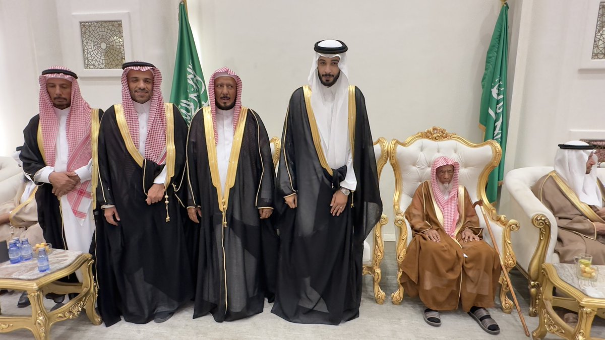 guwinem's tweet photo. نبارك زواج الشاب  نواف بن محمد #الغوينم على كريمك ابن العم ناصر بن حمد الغوينم في جو اسري واجتماع من الأحبة فبارك الله لهما وعليهما وجمع بينهما على خير https://t.co/UbHd9X8hXq