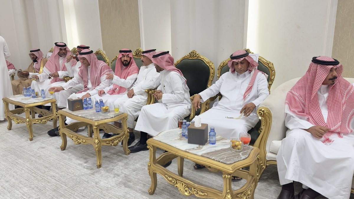guwinem's tweet photo. نبارك زواج الشاب  نواف بن محمد #الغوينم على كريمك ابن العم ناصر بن حمد الغوينم في جو اسري واجتماع من الأحبة فبارك الله لهما وعليهما وجمع بينهما على خير https://t.co/UbHd9X8hXq