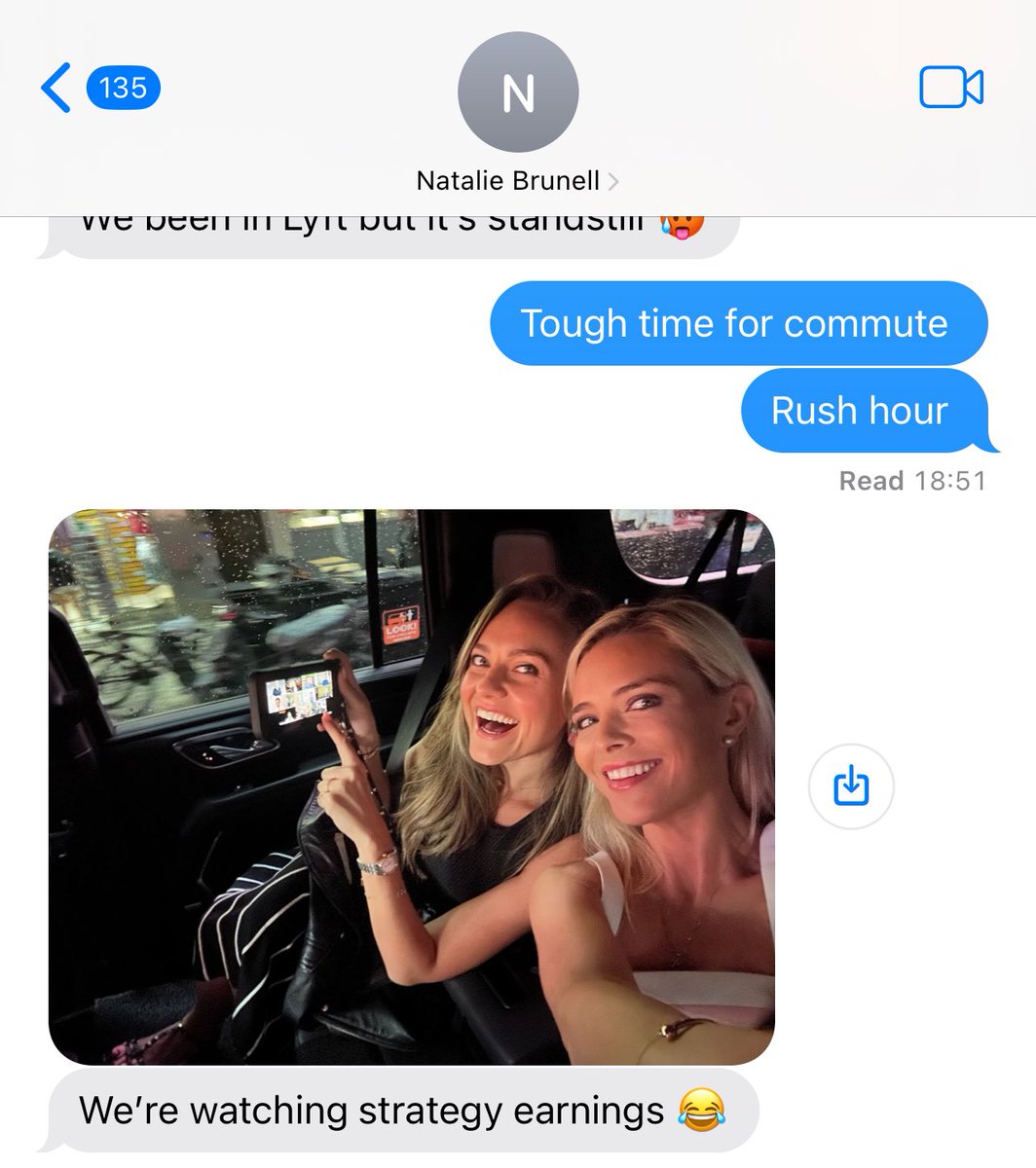 My dinner dates have their priorities in order.

<a href="/paulapendleyLAW/">Paula Pendley</a> <a href="/natbrunell/">Natalie Brunell ⚡️</a>