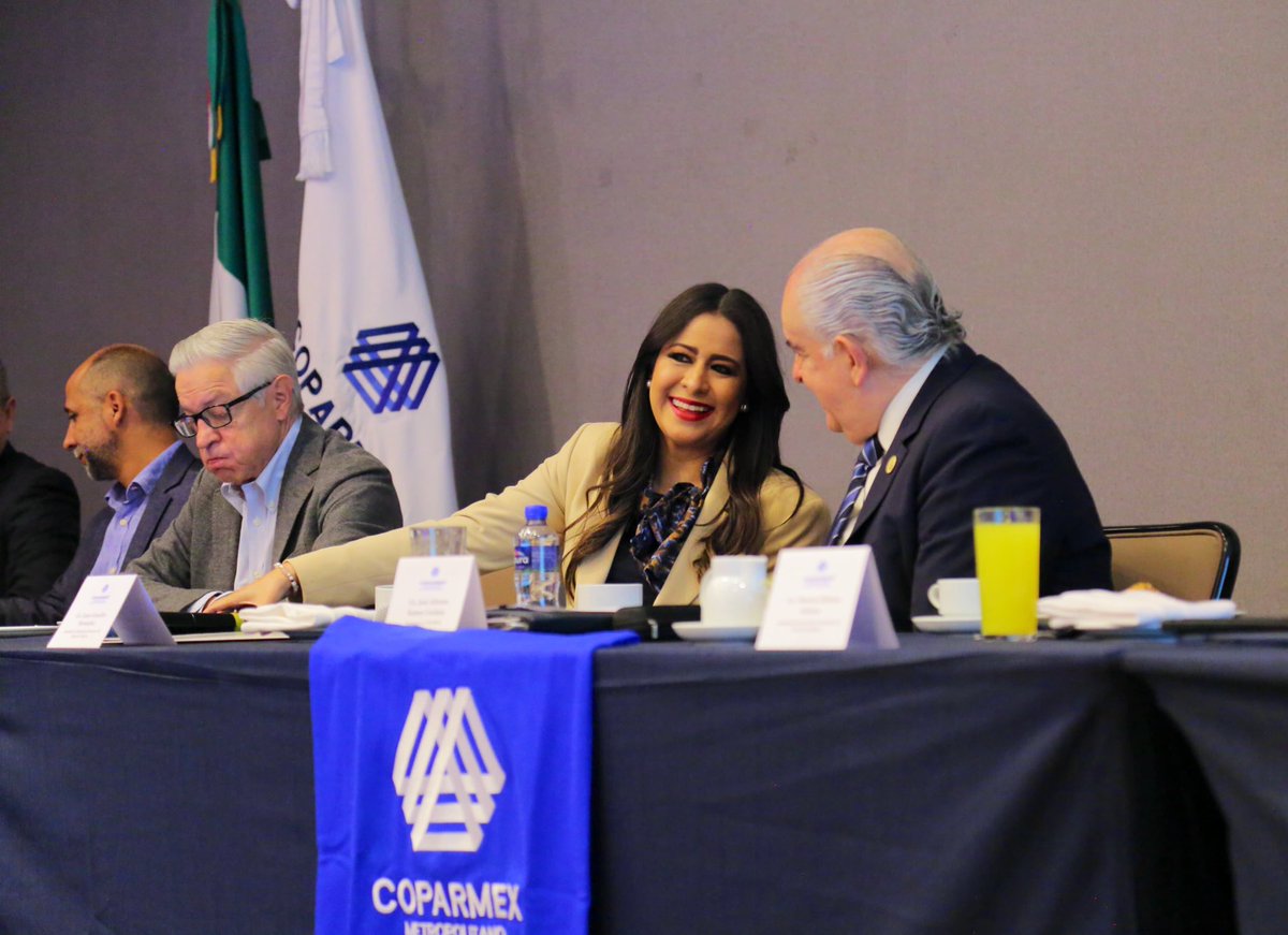 Laura González (@lauraglezedomex) on Twitter photo Nos reunimos esta mañana la Secretaria de Desarrollo Económico de la Ciudad de México <a href="/ManolaZabalza/">Manola Zabalza</a> y yo en Tlalnepantla con miembros de COPARMEX Metropolitano para hablar de la estrategia y capacidades comunes para atraer a la región Centro del país proyectos de inversión que Nos reunimos esta mañana la Secretaria de Desarrollo Económico de la Ciudad de México <a href="/ManolaZabalza/">Manola Zabalza</a> y yo en Tlalnepantla con miembros de COPARMEX Metropolitano para hablar de la estrategia y capacidades comunes para atraer a la región Centro del país proyectos de inversión que