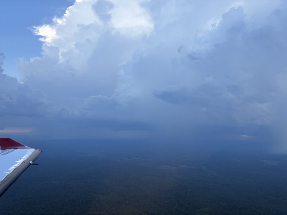 TCL TSRA’s ⁦<a href="/StephWVTM13/">Stephanie Walker</a>⁩ ⁦<a href="/simpsonWVTM13/">Jason Simpson</a>⁩ visible tops from near Pensacola