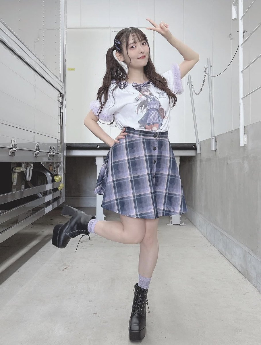 声優さんと服 on X