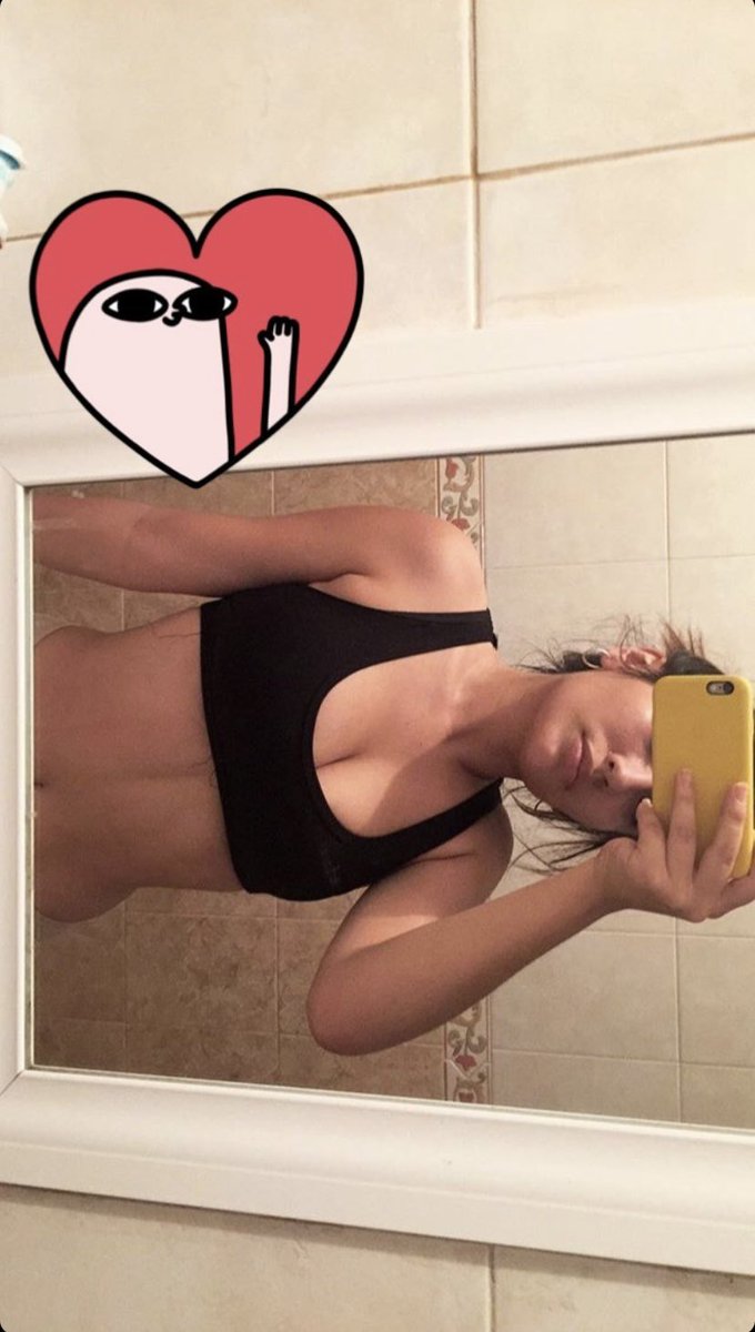 Hay resultados 🤭 
Mejorando mis🍒 para más placer 🔥

#JuevesDeTentación #gymlife #tetasyalgomás #Motivation