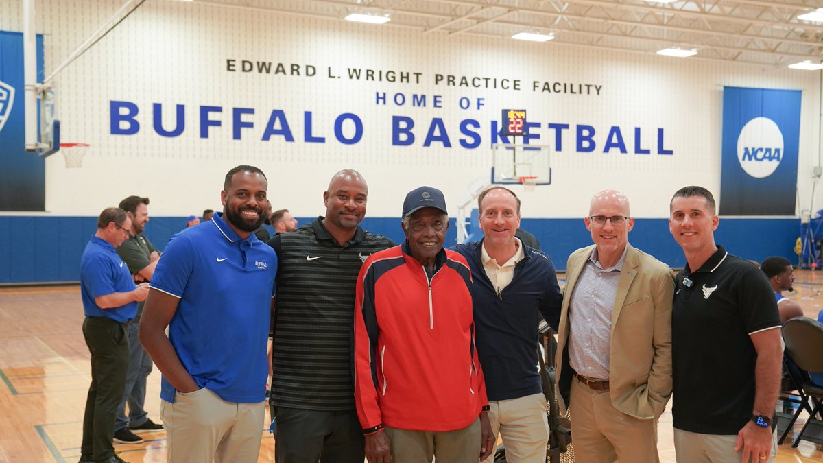 Loved spending time with our <a href="/UBuffaloMBB/">Buffalo Men's Basketball</a> past and present family! Great to have our guys compete against those who came before them at <a href="/UBuffalo/">UBuffalo</a> to end out a great summer! 
#ForeverABull🤘🏼