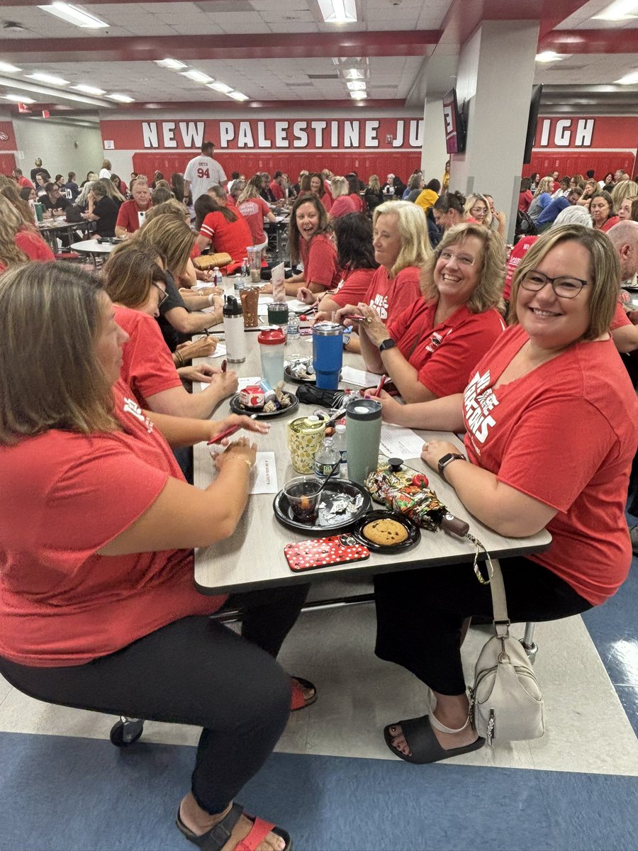 #NewPalProud of being with our staff on opening day!  They are great teammates! Dragon Excellence on full display!

<a href="/NewPalCS/">New Palestine Community Schools</a>
<a href="/NewPalAsstSup/">Katy Eastes</a>