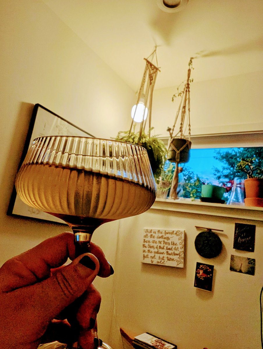 A tasty bijou: Big Gin, Dolin dry vermouth, <a href="/MEC288/">Marie 🪴</a> orange liqueur (unparalleled), dash of Fee Brothers bitters, <a href="/LUXARDOUSA/">LUXARDO</a> cherry. 

Best way to unwind with <a href="/renidemus/">anne black</a> after a three day work trip. ❤️