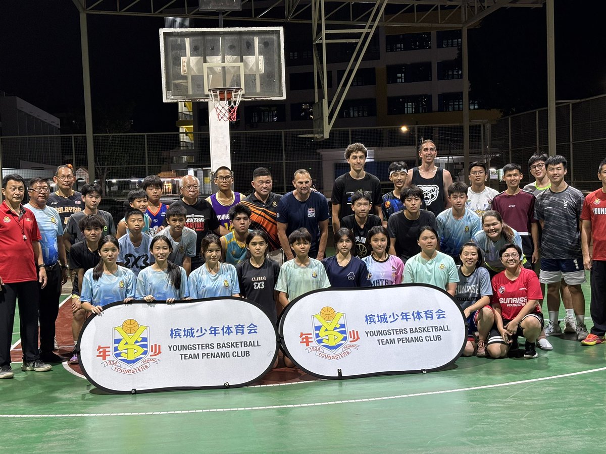 carnold512's tweet photo. Amazing basketball clinics in Banda Aceh, Indonesia and Penang, Malaysia! Thankful to have my brother and nephew on the trip and looking forward to next year! https://t.co/UTWTSEk6To