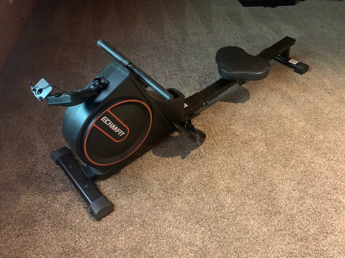 MikeLucksports's tweet photo. Considering @TwoMenAndATruck? I did and it was biggest mistake of my life. $2000 TV ruined beyond repair and @TwoMenAndATruck offers $25 compensation for it. Rower was broken too. https://t.co/oiKSd9cua7