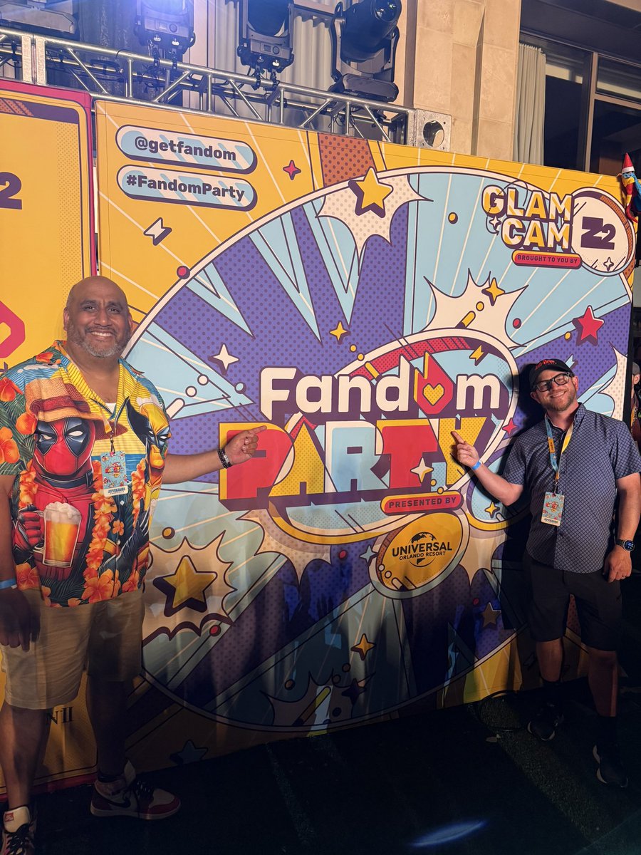 Caldera31's tweet photo. @getFANDOM @UniversalORL #BestPartyEver https://t.co/fnCWEjdXFK