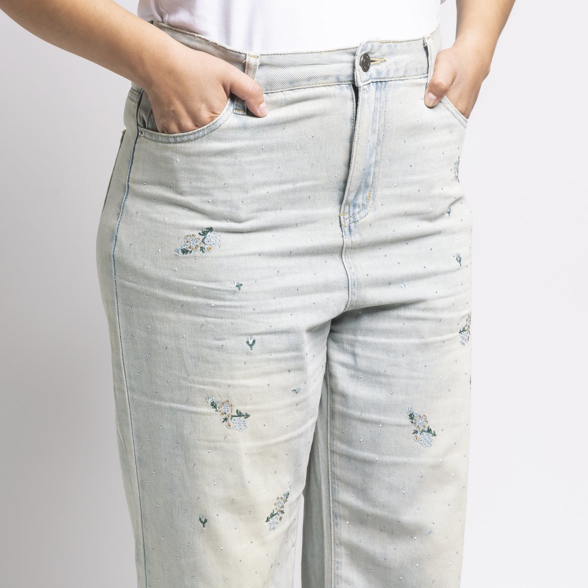 RewindMX's tweet image. 🚨👖 No son unos jeans más. Son LOS jeans. Y están en Rewind.