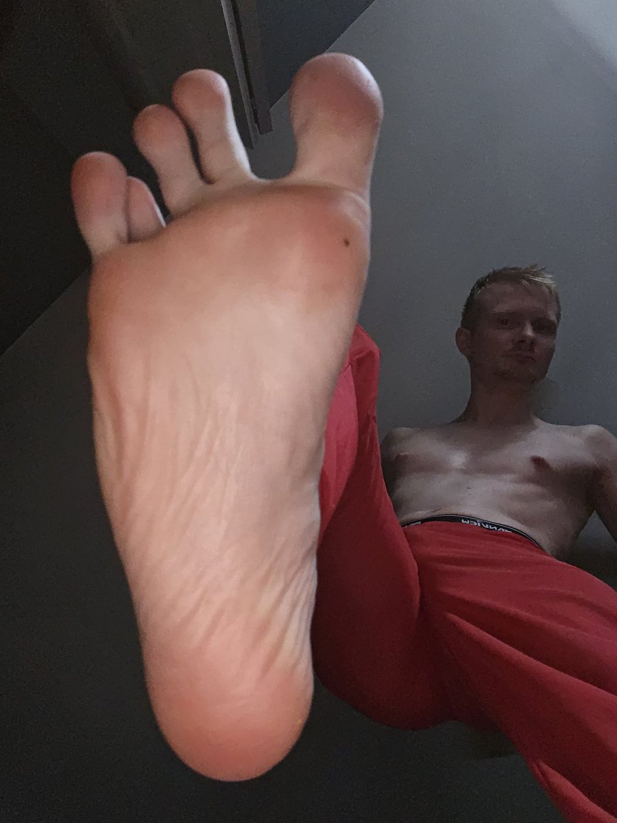 FelixProperty1's tweet photo. I am gooning so hard to my only master @FelixOliverCHI 

He just drained me. He also didn’t allow me to cum, so I will be horny gooning all night. 

Thank you master https://t.co/3bXDVTcW3v