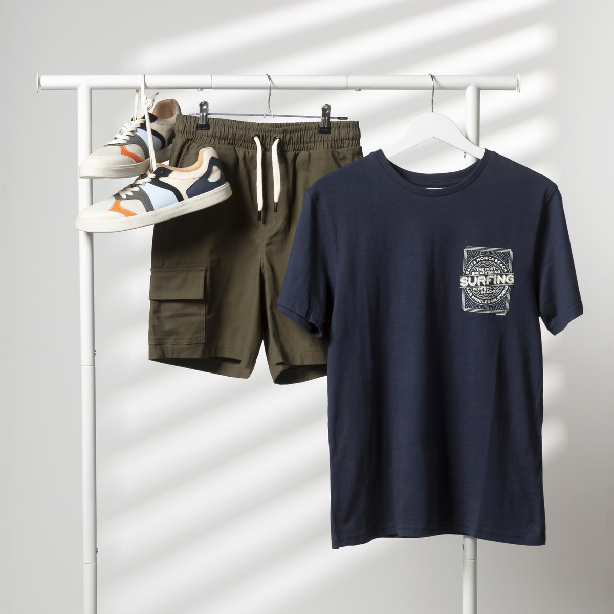 RewindMX's tweet image. 😎 Estás a una historia de subir tu estilo… y a un precio de no pensarlo dos veces.
👉 Consígue tu look completo en Rewind.