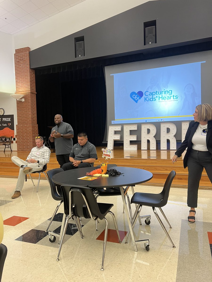 Tonycastillo tweet media