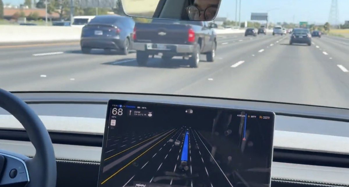 Tesla’s Ride Hailing Service in San Francisco operates on the freeway. That’s amazing.