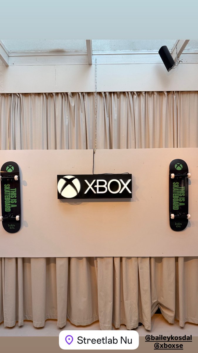 Element_Five's tweet photo. Thanks @xboxse , StreetLab and diamant tattoo for an amazing @TonyHawkTheGame event.
Skateboarding, amazing music, cool people, food and tattoos!! Really felt the urge to jump on a board again, happy I did not…
#xbox #diamanttattoo #streetlab #tonyhawk #tonyhawkproskater https://t.co/eYnKNLuJvt
