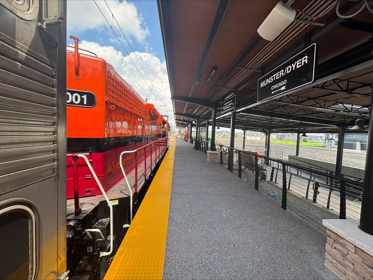 LaPorteCounty.Life (@lpclife) on Twitter photo 🚨 ATTENTION 🚨
Some exciting new changes are coming their way to South Shore Line. These trains have some spark of color! What do you think!
<a href="/southshoreline/">South Shore Line</a>
Photo credit: Photographer Jim Burd and South Shore Line 🚨 ATTENTION 🚨
Some exciting new changes are coming their way to South Shore Line. These trains have some spark of color! What do you think!
<a href="/southshoreline/">South Shore Line</a>
Photo credit: Photographer Jim Burd and South Shore Line