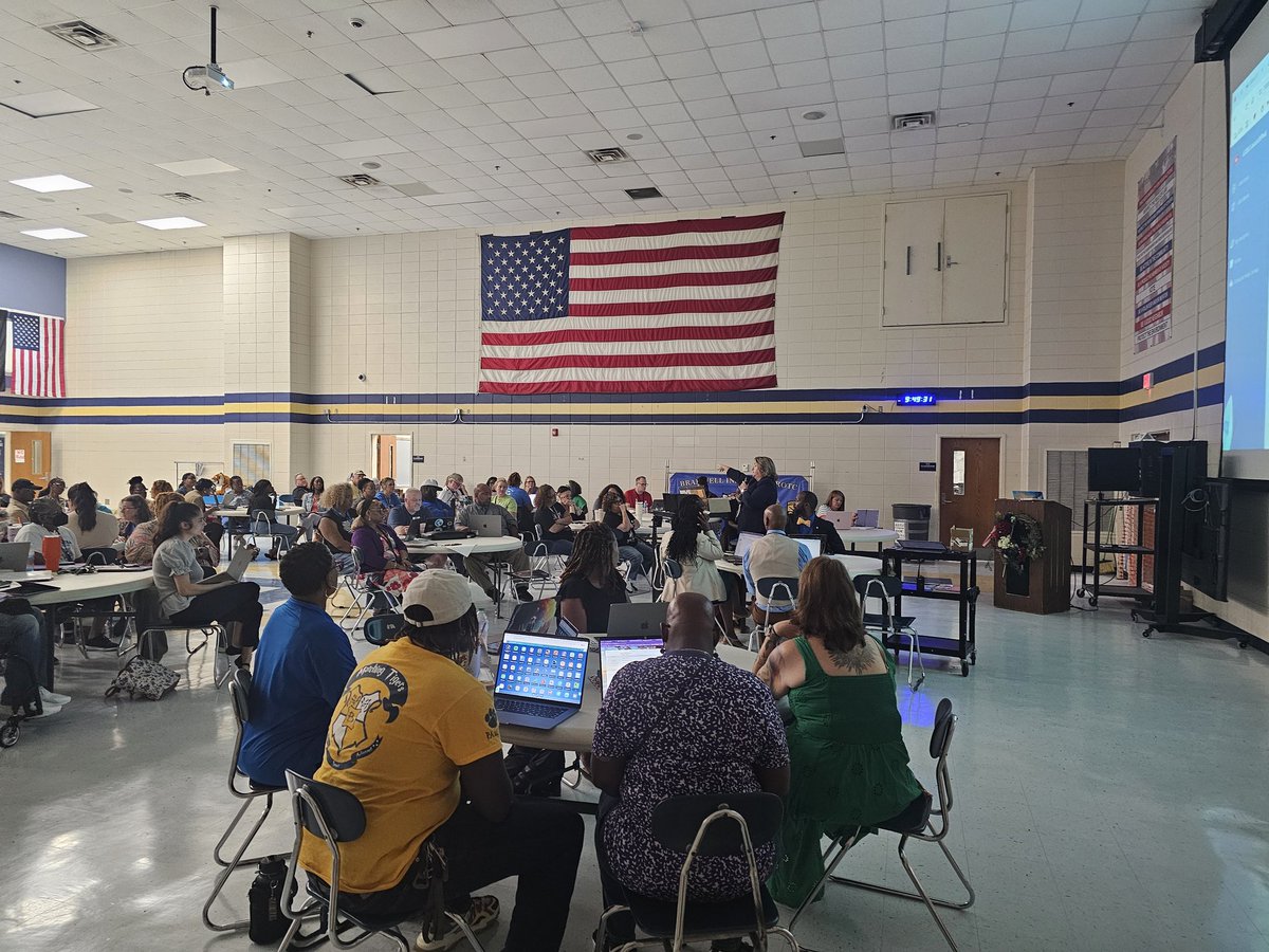 Dr. Ryan (interim principal) at Bradwell, training her faculty and staff on new technology. Getting ready for the 25-26 school year! #Bradwellstrong