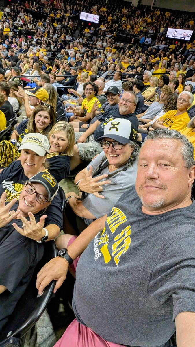 Dave Rogers (@davan8tor) on Twitter photo Go After Shocks!!! 
#tbtwichita Go After Shocks!!! 
#tbtwichita