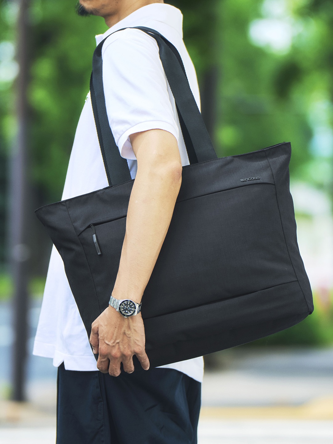 美品 Incase インケース トートバッグ City Market Tote シティマーケットトート(City Market Tote) -黒(ブラック