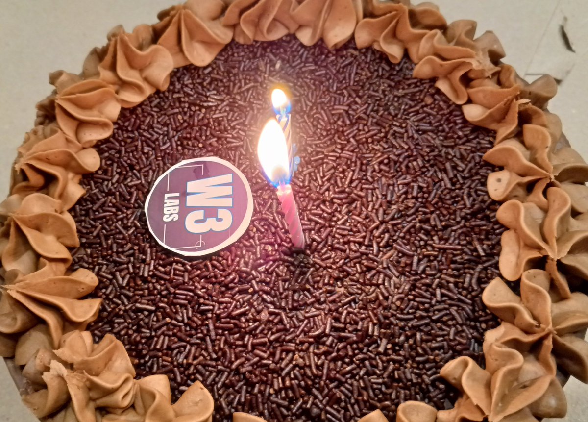 Cantamos cumpleaños en comunidad 🤓🎊🎆🎂