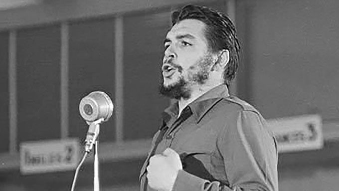El 9 de agosto de 1961 se produce la trascendental intervención del Comandante Ernesto Guevara en Punta del Este, Uruguay, en la Conferencia del Consejo Interamericano Económico y Social.
#CubaViveEnSuHistoria