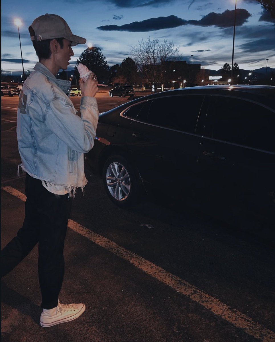 Hectorxsosa's tweet photo. Chillin ice cream 

#grunge #paleaesthetic #grungeboy #tumblr #tumblrboy #aesthetic #tumblraesthetic #model #palegrunge #instagrammodel #pale #2016aesthetic #2014aesthetic #2014tumblr #2016tumblr #tumblrmodel #tumblrcore #alternative #tumblrrevival #instagramaesthetic #nostalgia https://t.co/FYo00vtkUu