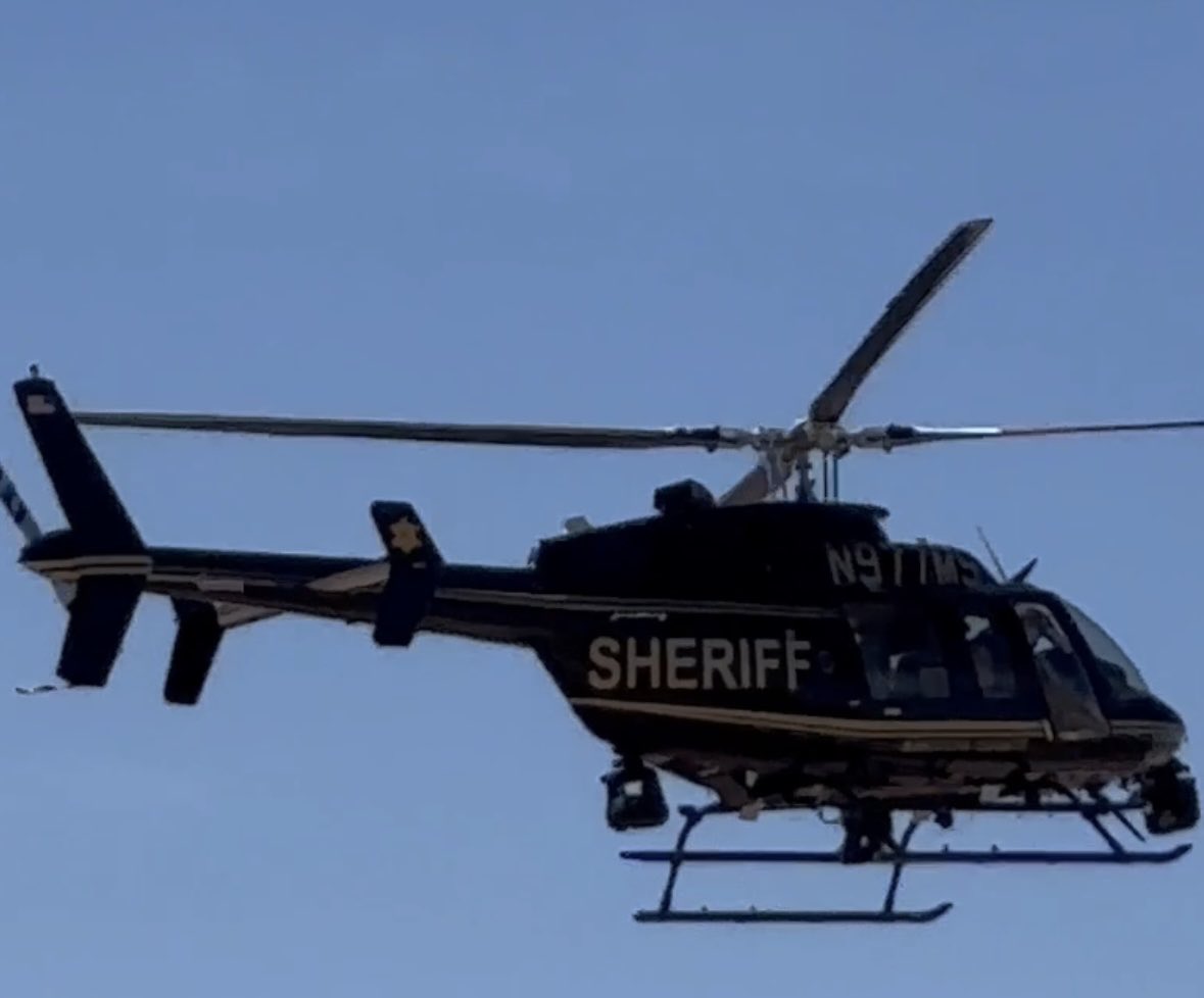 ⁦<a href="/mcsoaz/">Maricopa County Sheriff's Office</a>⁩ helicopter performed mountain rescue in far west valley of 3 people in triple digits heat today, authorities say one person was transported in critical condition #fox10phoenix