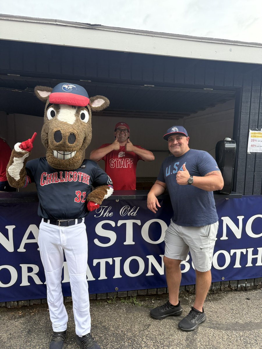 johnstrawser91's tweet photo. Perfect night for baseball at the VA Memorial Stadium!!! Sad to see the season end…
Without a doubt @Bryan_Wickline puts on the best show in baseball!! @ChilliPaints
#UntilNextYear #RollPaints https://t.co/Rg4mTYzTnO