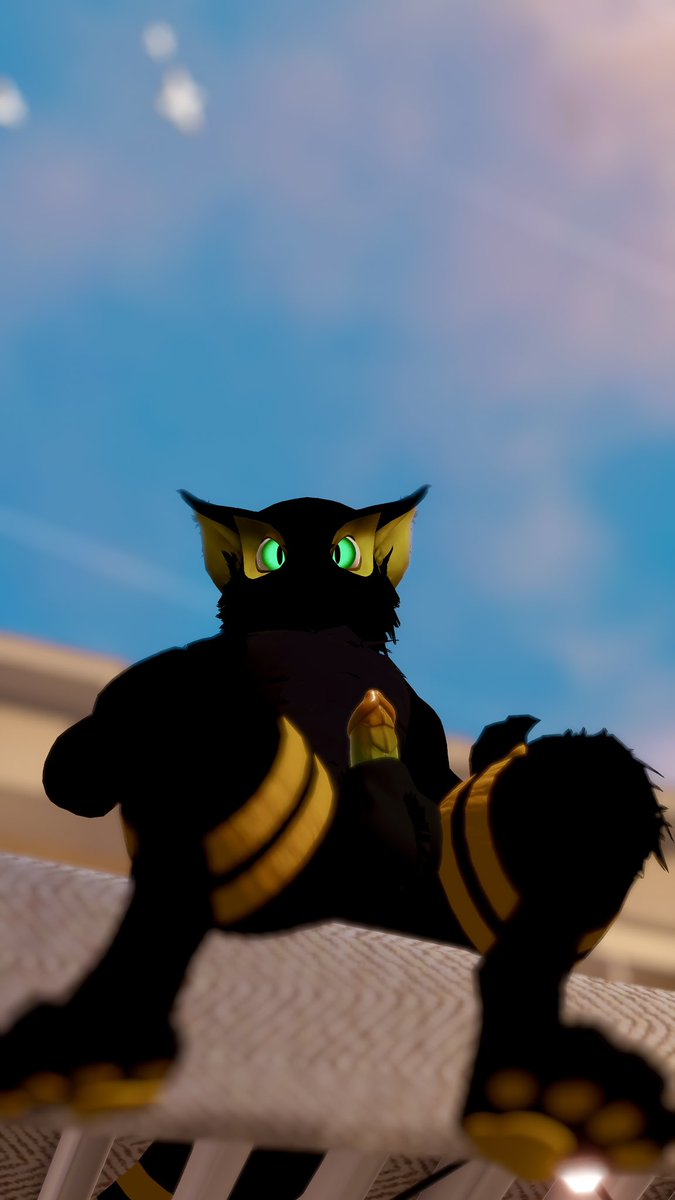 Yeah yeah it looks like that one Drake album cover- get your stupid ass up here and get to work~