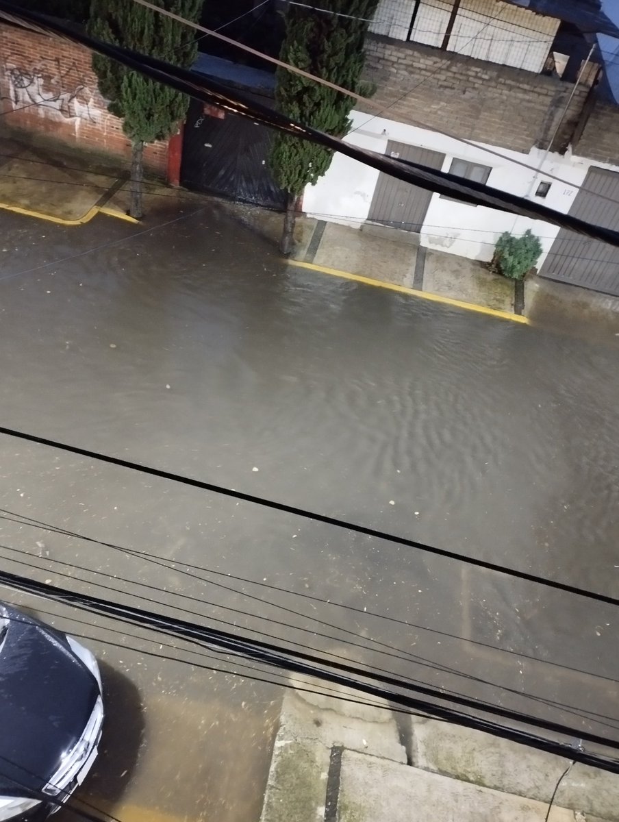 MIRANDA (@cepcy13) on Twitter photo <a href="/relampagotlalp1/">Operativo Relámpago Tlalpan</a> <a href="/TlalpanAl/">Alcaldía Tlalpan</a> <a href="/TlalpanVecinos/">Tlalpan Vecinos</a> <a href="/ImagenTVMex/">Imagen Televisión</a>
Solicitamos apoyo nuevamente en Sotuta y Tizimín Pedregal de San Nicolás 2da sección. Ya entra a las casas y sigue lloviendo. <a href="/relampagotlalp1/">Operativo Relámpago Tlalpan</a> <a href="/TlalpanAl/">Alcaldía Tlalpan</a> <a href="/TlalpanVecinos/">Tlalpan Vecinos</a> <a href="/ImagenTVMex/">Imagen Televisión</a>
Solicitamos apoyo nuevamente en Sotuta y Tizimín Pedregal de San Nicolás 2da sección. Ya entra a las casas y sigue lloviendo.