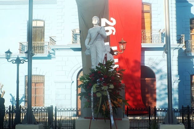 El 10 de agosto de 1938 nace en #SagualaGrande Lorenzo González Aguilera, quien cayó el 10 de abril de 1958 a consecuencia de su participación en la Huelga del 9 de Abril.
#TenemosMemoria #CubaViveEnSuHistoria