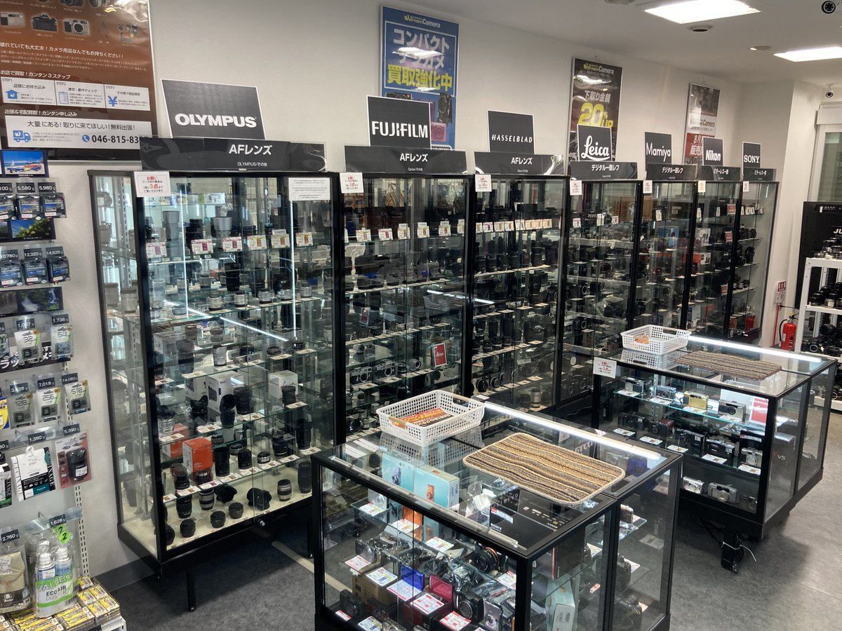 wattmann_cm_ysc's tweet image. ワットマンカメラ横須賀中央カメラ買取センターです！
おはようござます！
本日ついにグランドオープンいたしまた！！
ジャンクセールや特価目玉商品を多数取り揃えております！

従業員一同皆様のお越しをお待ちしております✨
#オープン
#カメラ