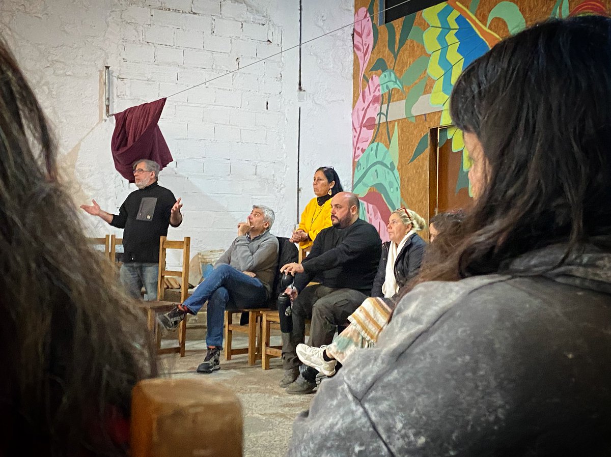 Hoy nos reunimos lxs responsables territoriales, frentes y secretarías de nuestro distrito para organizarnos frente al ajuste y al modelo de hambre y violencia que impone el gobierno de Javier Milei.
Rumbo a la movilización del 7 de agosto.