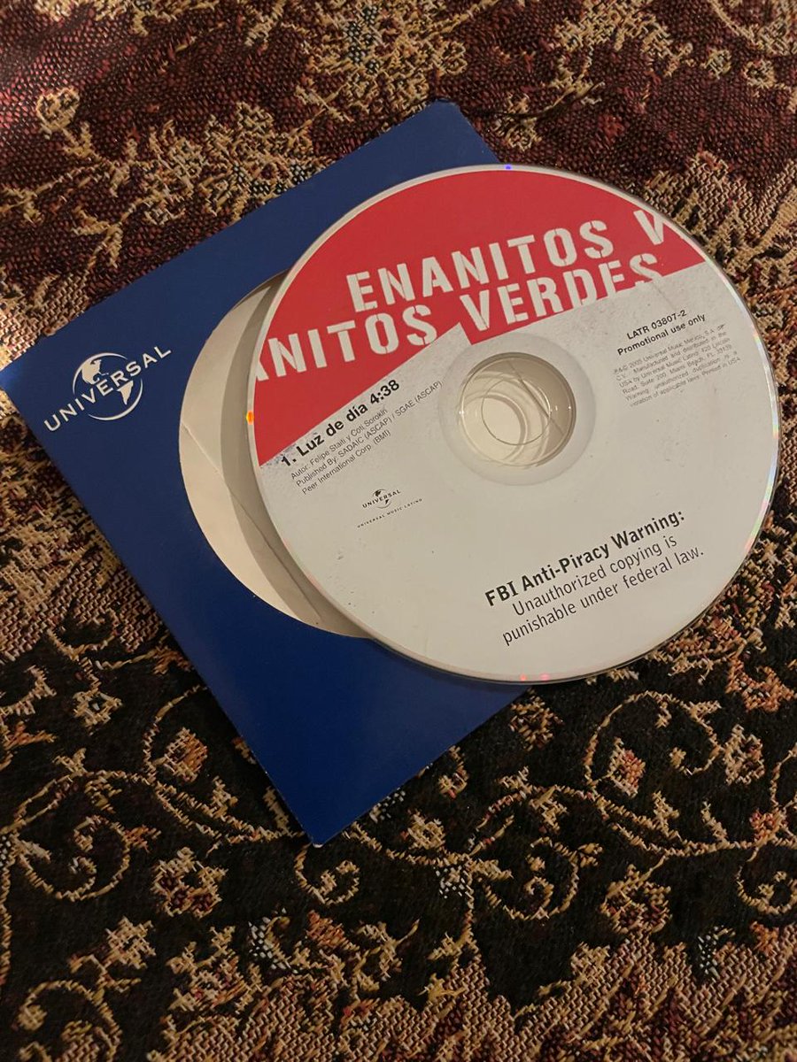 EnanitosOficial's tweet photo. 🎶✨ #TBT de colección ✨🎶
Hoy recordamos tres discos de singles promocionales 💎🎧

¿Te acordás cuándo fue la primera vez que escuchaste alguna de estas canciones?

Contanos en los comentarios 👇💬
.
.
.
#EnanitosVerdes #RockEnEspañol  #LaMurallaVerde #Luzdedia #PorelResto https://t.co/JUWqTbRfP1