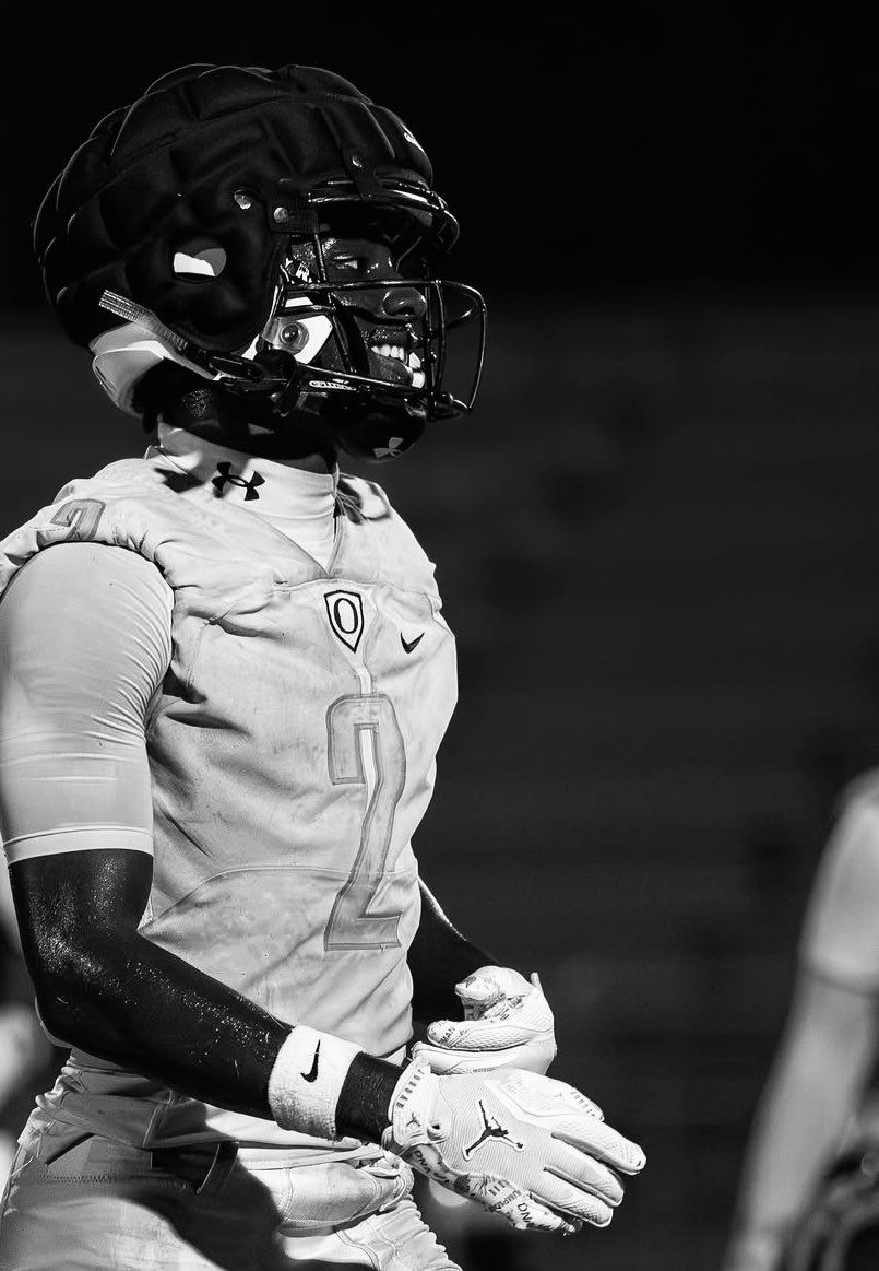 Fareed “BUKK” Coleman ⚡️⚡️ (@fareedcolemanjr) on Twitter photo In a race all the runners run, but only one gets the prize? Run in such a way as to get the prize. Everyone who competes in the game goes into strict training…..
 1 Corinthians 9:24-27 In a race all the runners run, but only one gets the prize? Run in such a way as to get the prize. Everyone who competes in the game goes into strict training…..
 1 Corinthians 9:24-27