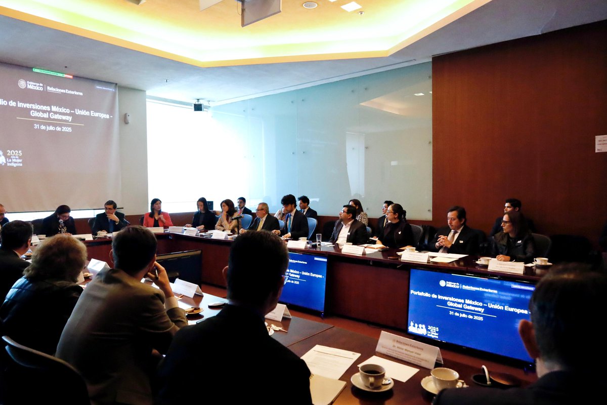 Relaciones Exteriores (@sre_mx) on Twitter photo La subsecretaria <a href="/mtmercado2002/">Mar铆a Teresa Mercado</a> presidi贸 este jueves una reuni贸n intersecretarial en la <a href="/SRE_mx/">Relaciones Exteriores</a> sobre los proyectos que M茅xico promueve en el marco de la iniciativa Global Gateway de la Uni贸n Europea 馃嚜馃嚭. Se cont贸 con representantes de las siguientes secretar铆as: <a href="/SE_mx/">Econom铆a M茅xico</a>, La subsecretaria <a href="/mtmercado2002/">Mar铆a Teresa Mercado</a> presidi贸 este jueves una reuni贸n intersecretarial en la <a href="/SRE_mx/">Relaciones Exteriores</a> sobre los proyectos que M茅xico promueve en el marco de la iniciativa Global Gateway de la Uni贸n Europea 馃嚜馃嚭. Se cont贸 con representantes de las siguientes secretar铆as: <a href="/SE_mx/">Econom铆a M茅xico</a>,