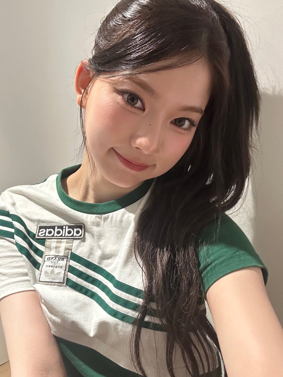 fleurswith's tweet image. chaerongie update 🫧