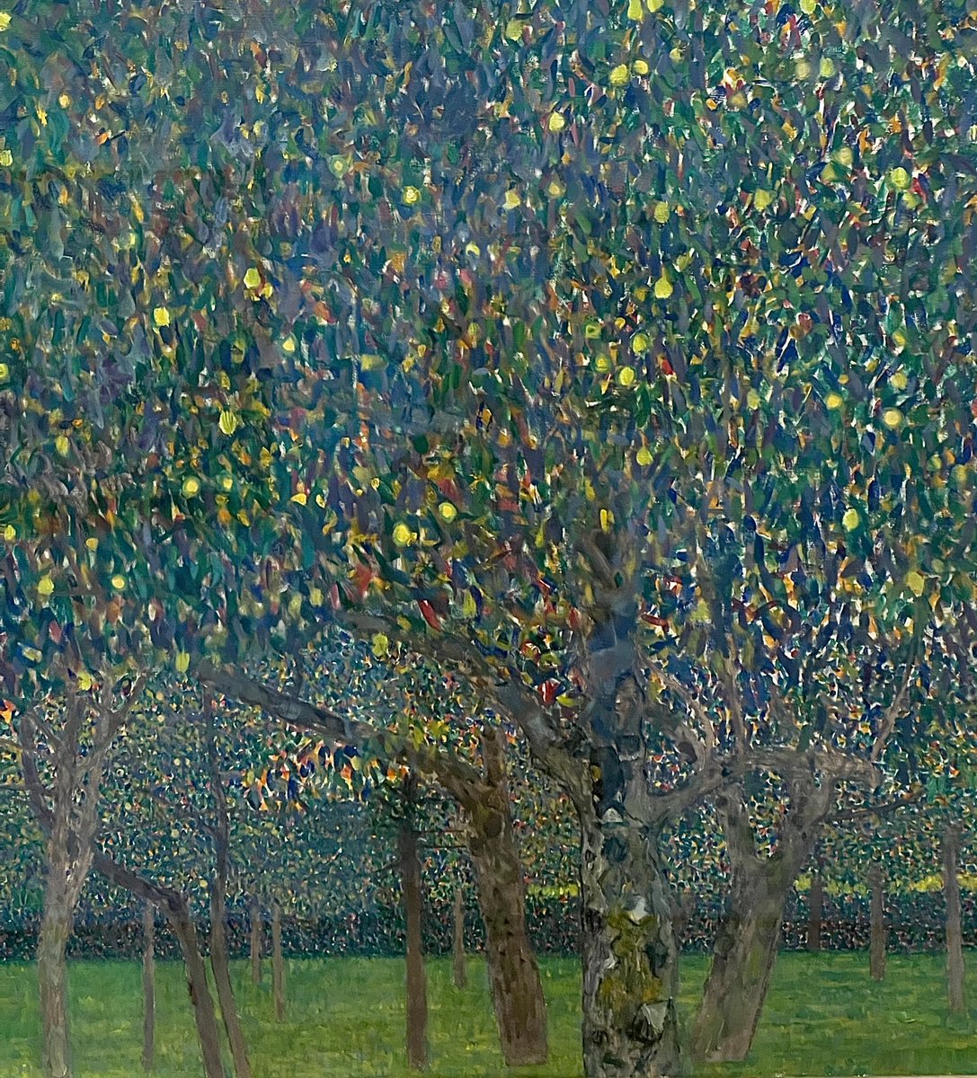 Had no idea this museum had one of my favorite klimt pieces in their collection and it was in the first room i walked into front and center. Almost cried