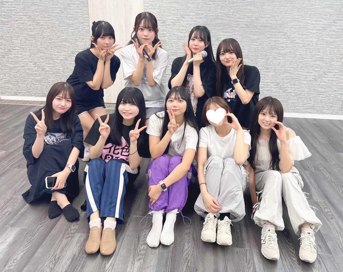 引き続き応援よろしくお願いします(&gt;_&lt;｡)💗💗💗

先日行われた公開練習での1枚📸♡
ありがとうございました✊🏻🌟
#スキラボ卒業ライブ