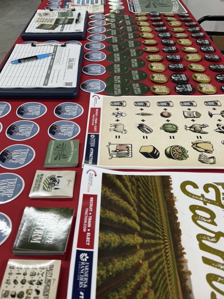 🚜🌟 Freedom To Farm  👨‍🌾: <a href="/TPAction_/">Turning Point Action</a> just wrapped up an incredible day at the Huron County Fair in Michigan!

A huge shoutout to Chairman Demings and Sandy for making relationships the heart of politics! 💪

During the long summer hours, we had inspiring discussions about how