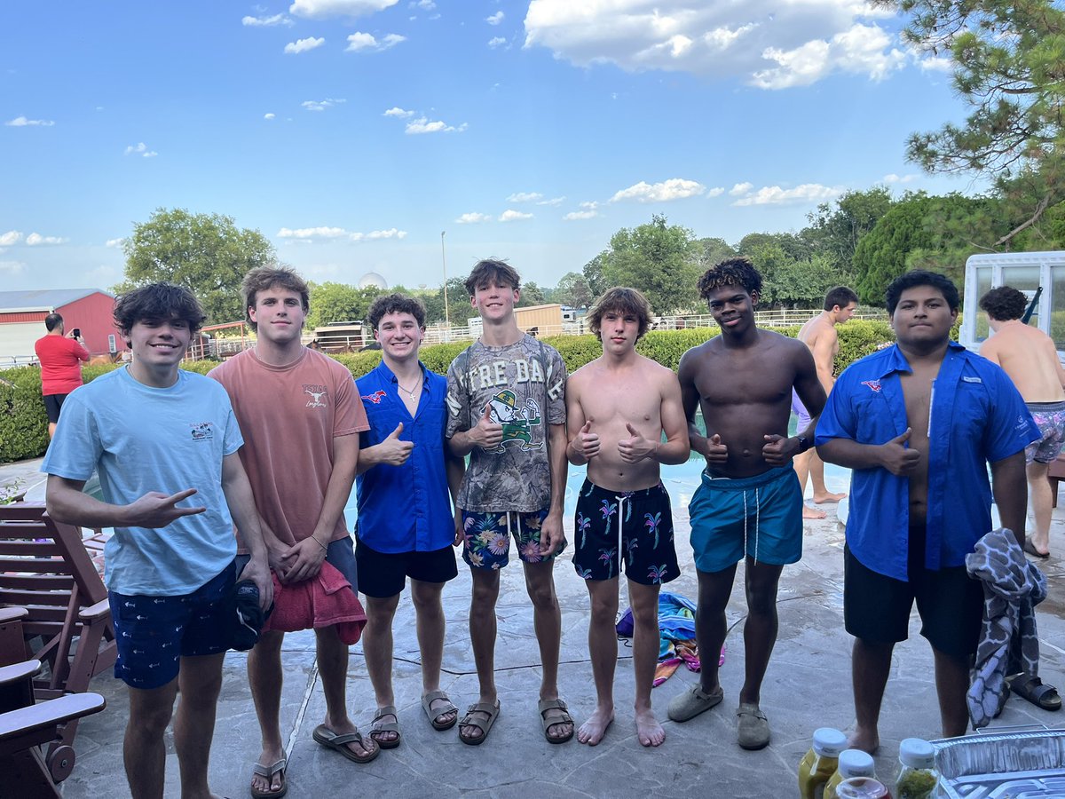 Very excited to be able to lead this great group of guys!! Can’t wait for the season with this team‼️‼️#Stang106 <a href="/coachrsmith12/">Coach Ryan Smith</a>