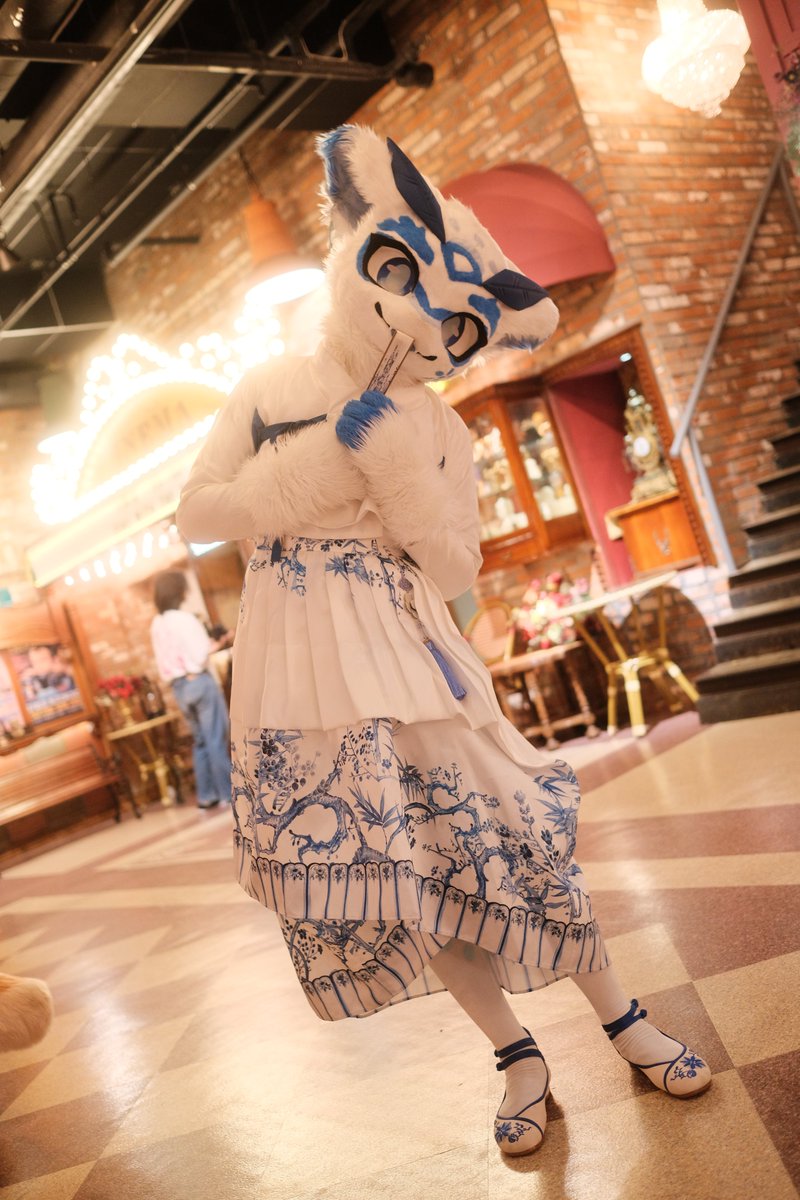 재미난 장난 하나가 소생의 머릿속에 떠올랐사옵니다~

#FursuitFriday #fursuit #青華記